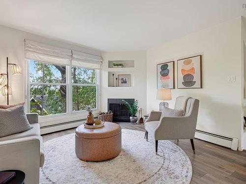 46 Old Ferry Road, Dartmouth, NS - Indoor Photo Showing Living Room With Fireplace