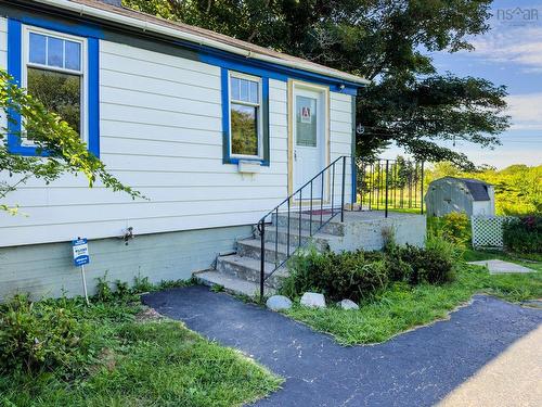 102 Parade Street, Yarmouth, NS - Outdoor
