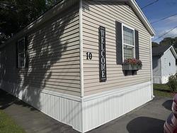 10 Fall Street Bridgewater, NS B4V 3V6