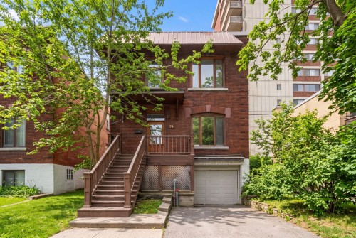 74 Av. McNider  Montréal (Outremont), QC H2V 3X6