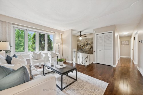 590 Fern Road, Waterloo, ON - Indoor Photo Showing Living Room