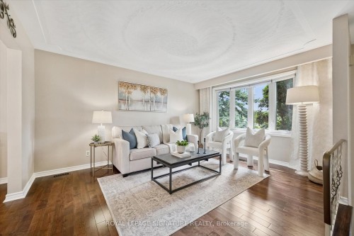 590 Fern Road, Waterloo, ON - Indoor Photo Showing Living Room