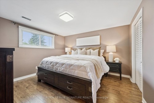 590 Fern Road, Waterloo, ON - Indoor Photo Showing Bedroom