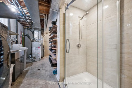 590 Fern Road, Waterloo, ON - Indoor Photo Showing Bathroom
