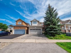 26 Tomscot Avenue  Richmond Hill, ON L4E 4M2