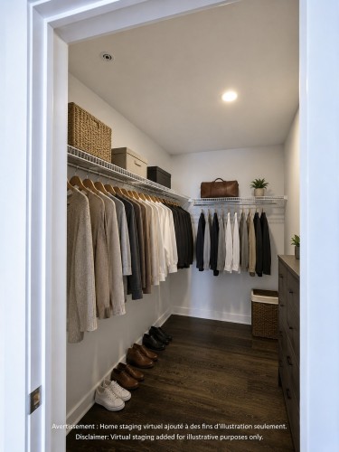 Closet - 502-4420 Boul. St-Jean, Dollard-Des-Ormeaux, QC - Indoor With Storage
