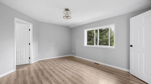 2227 Allshouse Road, Summit Lake, BC - Indoor Photo Showing Other Room
