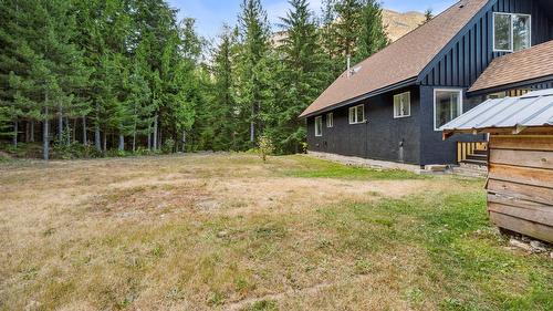 2227 Allshouse Road, Summit Lake, BC - Outdoor