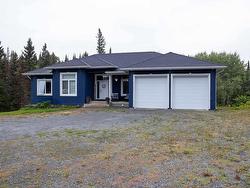 24 Gillespie Road  Thunder Bay, ON P7J 0E3
