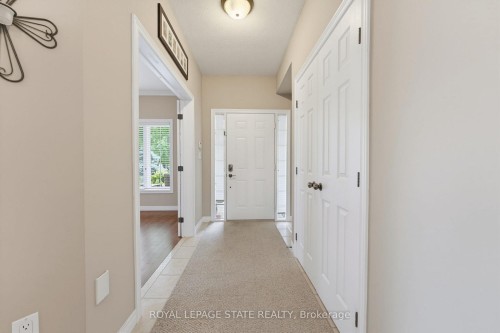 73 Degrow Crescent, Hamilton, ON - Indoor Photo Showing Other Room
