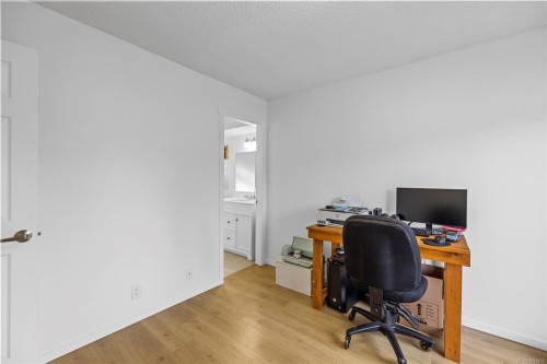 52 Athletic St, Nanaimo, BC 