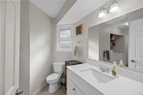 52 Athletic St, Nanaimo, BC 