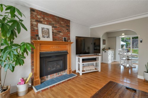 696 Shellbourne Blvd, Campbell River, BC 