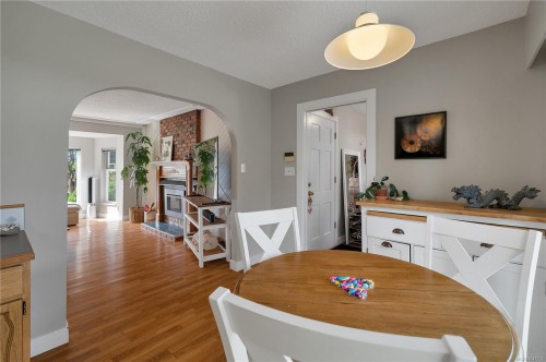 696 Shellbourne Blvd, Campbell River, BC 