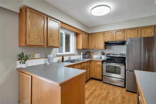 696 Shellbourne Blvd, Campbell River, BC 