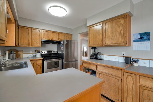 696 Shellbourne Blvd, Campbell River, BC 
