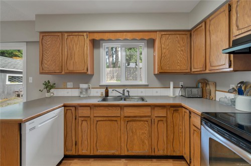 696 Shellbourne Blvd, Campbell River, BC 