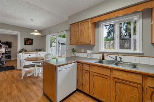 696 Shellbourne Blvd, Campbell River, BC 