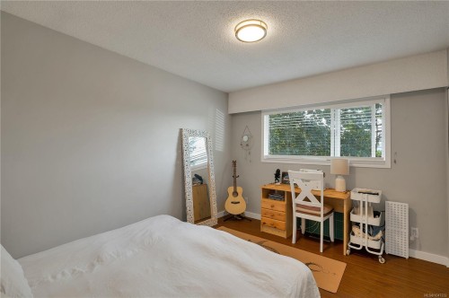 696 Shellbourne Blvd, Campbell River, BC 