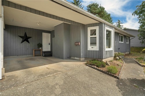696 Shellbourne Blvd, Campbell River, BC 