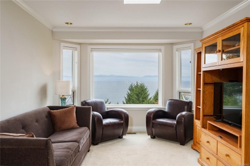 6002 Icarus Dr, Nanaimo, BC 