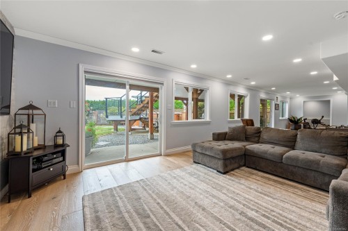 6002 Icarus Dr, Nanaimo, BC 