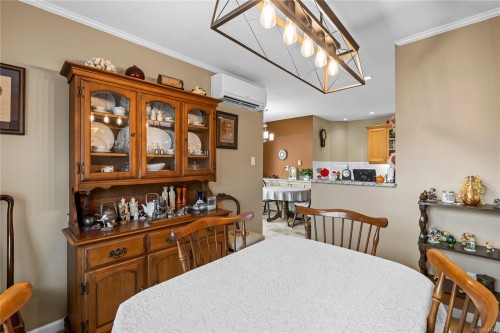 521 Birch Ave, Qualicum Beach, BC 