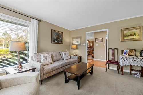 521 Birch Ave, Qualicum Beach, BC 