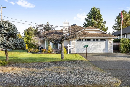521 Birch Ave, Qualicum Beach, BC 