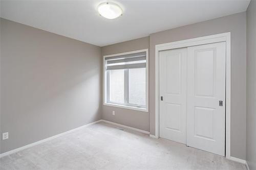 154 Philip Lee Dr, Winnipeg, MB - Indoor