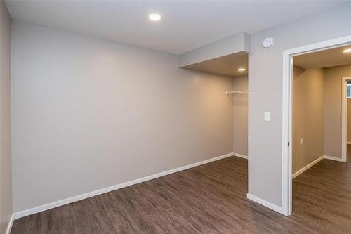 154 Philip Lee Dr, Winnipeg, MB - Indoor Photo Showing Other Room
