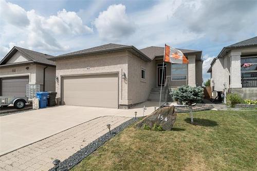 154 Philip Lee Dr, Winnipeg, MB - Outdoor