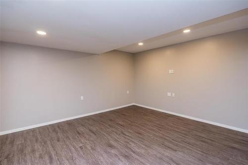 154 Philip Lee Dr, Winnipeg, MB - Indoor Photo Showing Other Room