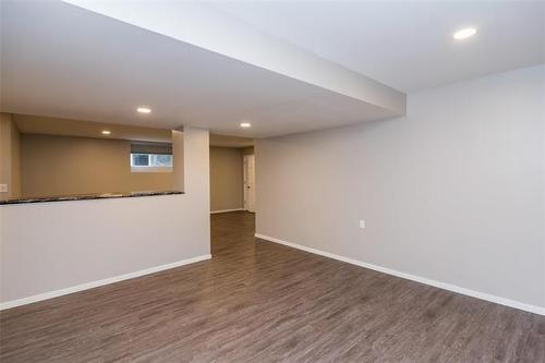 154 Philip Lee Dr, Winnipeg, MB - Indoor