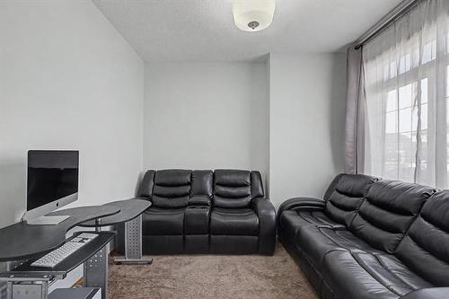 226 Mosselle Dr, Winnipeg, MB - Indoor Photo Showing Office