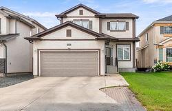 226 Mosselle DR  Winnipeg, MB R2P 1N6