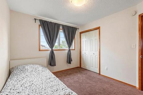 226 Mosselle Dr, Winnipeg, MB - Indoor Photo Showing Bedroom