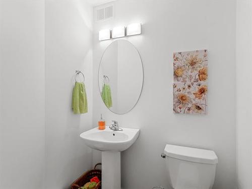 111-255 Peguis St, Winnipeg, MB - Indoor Photo Showing Bathroom