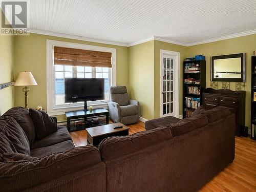 134 Main Road, Whiteway, NL - Indoor Photo Showing Living Room