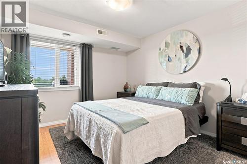 415 102 Kingsmere Place, Saskatoon, SK - Indoor Photo Showing Bedroom