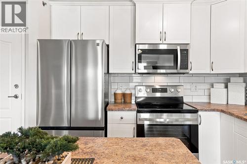 415 102 Kingsmere Place, Saskatoon, SK - Indoor Photo Showing Kitchen With Stainless Steel Kitchen With Upgraded Kitchen