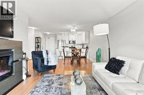 415 102 Kingsmere Place, Saskatoon, SK - Indoor Photo Showing Living Room With Fireplace