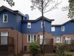 40 Attenborough Court  Clayton Park, NS B3M 4C9
