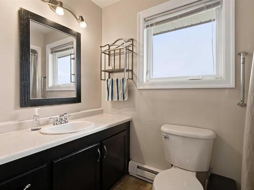 17 Osborne Drive, Eastern Passage, NS - Indoor Photo Showing Bathroom