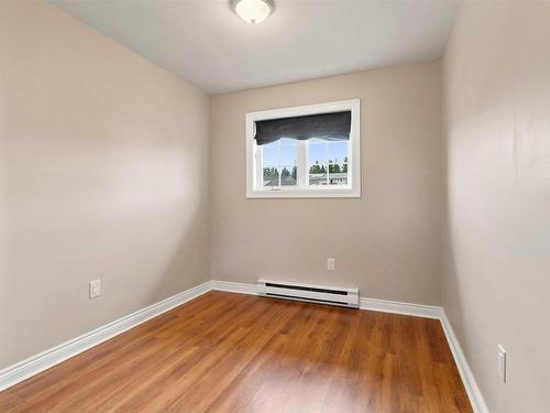 17 Osborne Drive, Eastern Passage, NS - Indoor Photo Showing Other Room