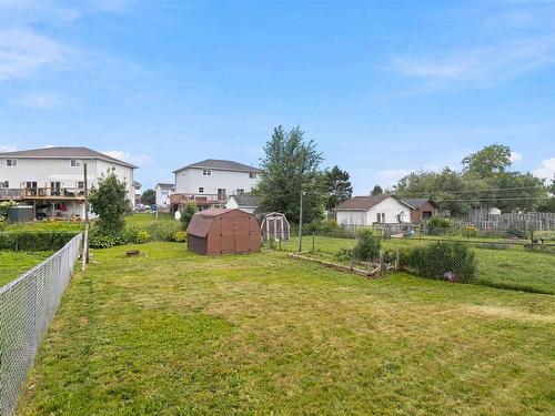 17 Osborne Drive, Eastern Passage, NS - Outdoor With Backyard