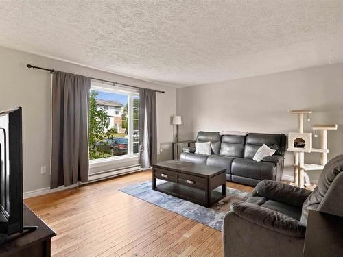 17 Osborne Drive, Eastern Passage, NS - Indoor Photo Showing Living Room