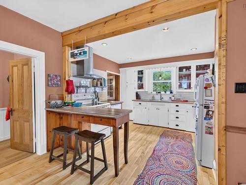 222 Victoria Street E, Amherst, NS - Indoor