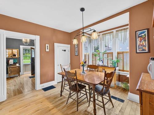222 Victoria Street E, Amherst, NS - Indoor Photo Showing Dining Room