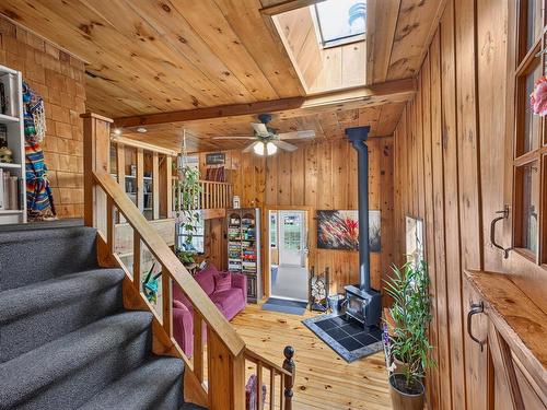 222 Victoria Street E, Amherst, NS - Indoor Photo Showing Other Room